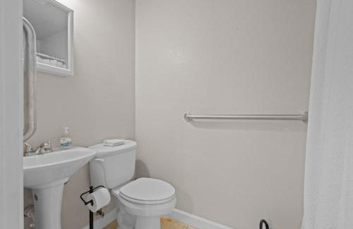 Pool, Hot Tub, Game Room & Sleeps 18! By StayLage - Foto 19