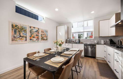 2022 Modern 3BR Tesla Charger City Views - Foto 21