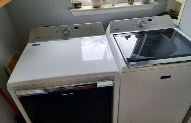 Remodeled and Inviting Free EV Charging Station Level 2 - Photo 37