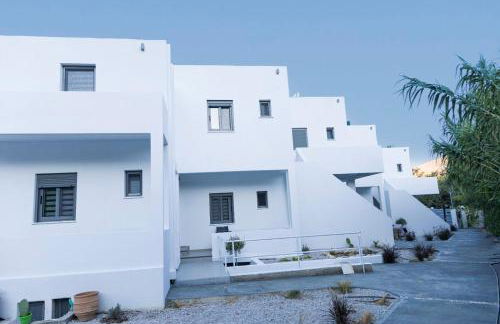 SKYROS BLUE SUITES - Photo 40