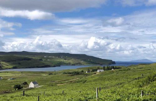 The Byre, Glasphein-Panoramic sea and glen views - Foto 2