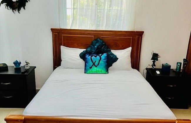 2 Minute Walk to Beach 1bdrm Condo with Pool - Foto 6