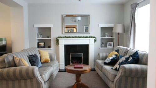 Charming St Davids Cottage with Cathedral Views - Foto 1