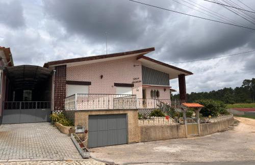 Casa dos Neto Santiago - Foto 1