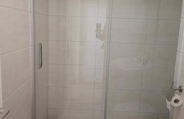 Central-Apt at Lake, CityCenter 5min, Fair 18min!!! - Foto 16