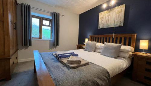 Penuwch Boathouse, Waterside Cottage with indoor Pool, Sauna & Parking - Foto 4