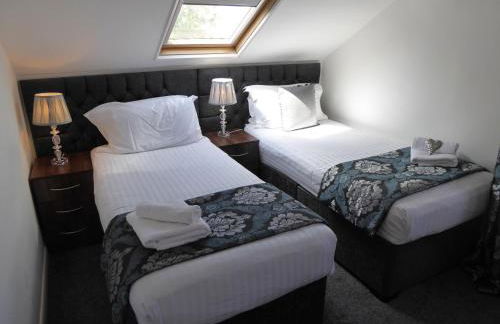 The Shakespeare Lodge - Sleeps up to 12 - 2 HOT TUBS - Foto 24