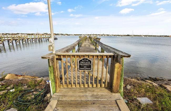 Eagles Nest at Villas on the Bay Retreat for 4! - Photo 23