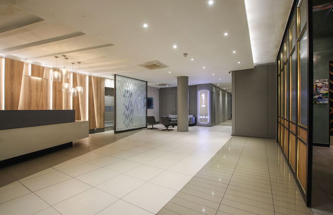 Sandton Smart Apartment Fifteen - Photo 29