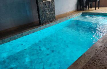 Sobrado novo e lindo com piscina - Foto 18