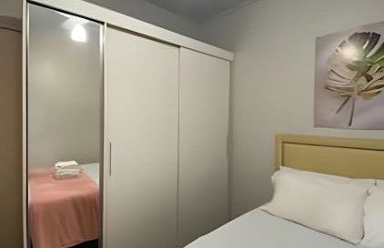 Casa com 2 suites e 1quarto piscina Ar para 8 hospedes - Foto 55