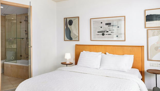 Stylish Apt Balcony View by Sea N' Rent - Foto 3, Habitación