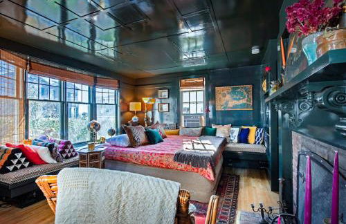 The Explorer's Retreat-West End Condo King Bed - Foto 10