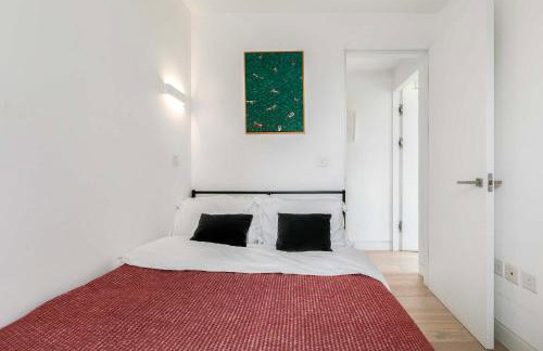 Modern Shoreditch 2 Bedroom Penthouse With Lift & Large Balcony Suit Family Sleeps 4 - Foto 4