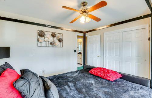 Theater and Game Room at Trenton Area Home - Foto 18