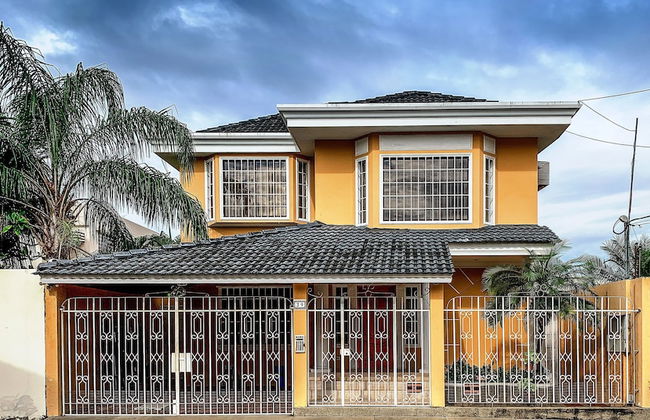 Cesar's House Guayaquil Home Rental - Photo 1