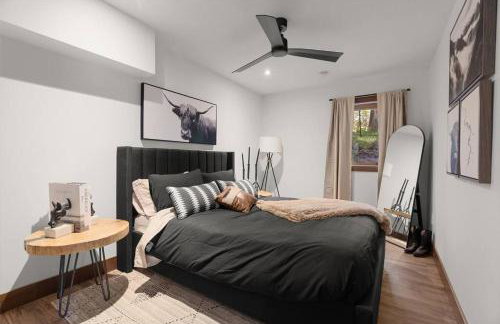 Modern Mountain Lake House - Foto 33