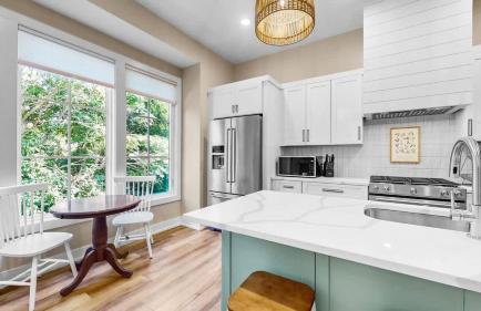 Luxe by the Lake - Pool Access - Photo 20