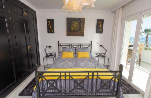 Villa Venecia, Apartamento de Lujo en 1º línea de playa + parking - Photo 33