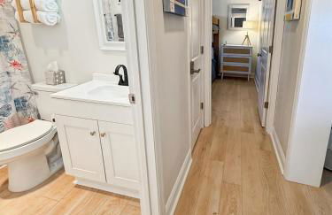 Out To Sea - Oceanfront 2 Bedroom, 2 Bath Condo - Foto 24