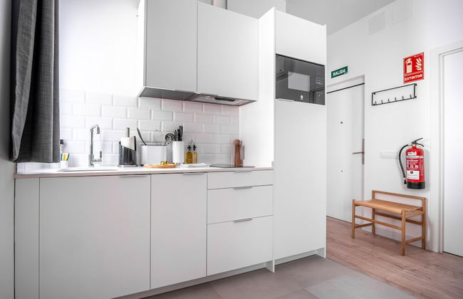 Limehome Madrid Calle Ave María - Photo 34