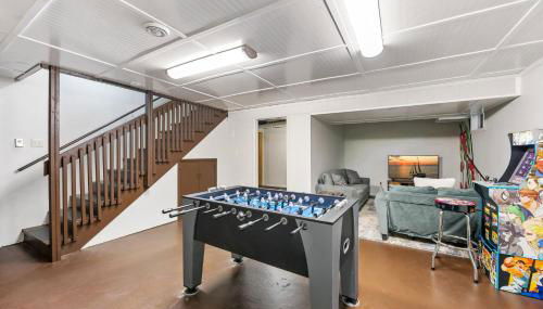 Scandia - Hot Tub, Arcade, Dog-Friendly, and Walk to Marina! - Foto 4, Game Room
