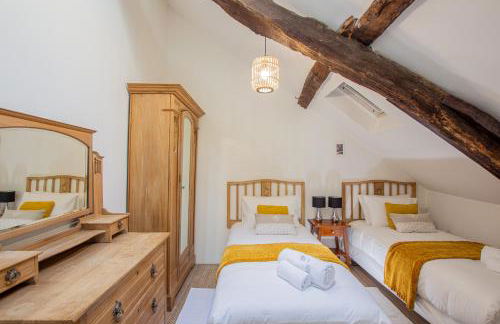 ROCHE-LOIRE - Photo 9