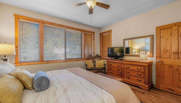 Alpine Way Lake & Sugar Bowl Resort - Photo 4, Chambre
