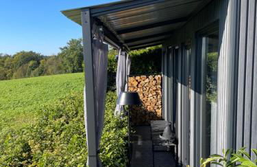 TINY-HOUSE mit Alpen- Stadt- und Poolblick , WLAN - Foto 3