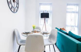 The Desborough Residence - Bright 1BR with Sofa Bed, Modern Lounge & Free Secure Underground Parking - Foto 29