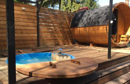 Luksusowy Apartament pod Lasem, Otwock -Shared garden, sauna, wood hot tub! Hot tub seasonal May to October - Foto 6