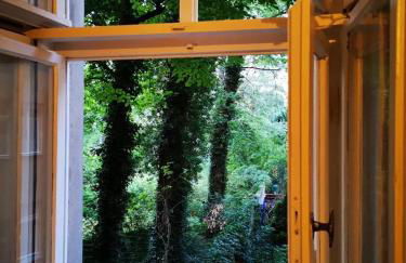 Typical Altbau in the heart of Berlin Wedding - Foto 17