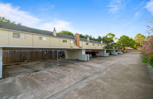 Townhome - Convenient Location - Foto 17