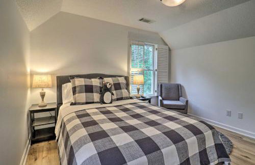 1 Mi to Downtown Highlands Cottage with Sunroom - Foto 23