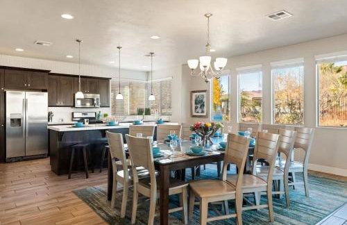 33| Poolside Retreat in St George with 3 Deck Views - Foto 10