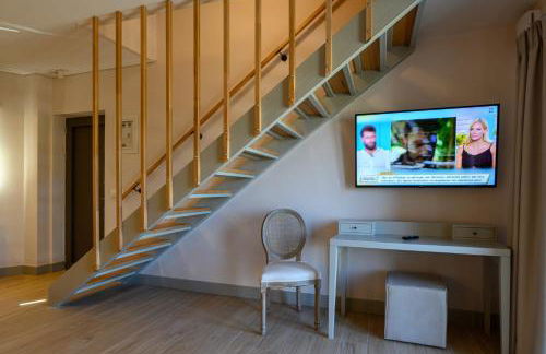 Kannas Mani Luxury Suites -Adults Friendly 14 Plus - Photo 28