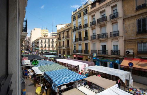 SingularStays Valencia Center - Photo 16