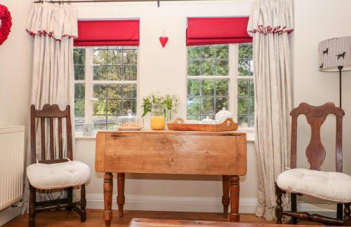 October Cottage - Photo 5