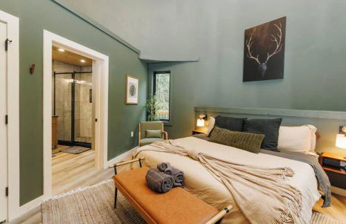 NEW Unique Stay w King Beds and Private Hot Tub - Foto 11