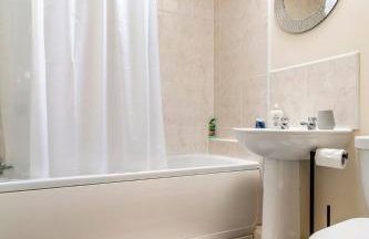 Lovely Two Bed detached house with Parking - Foto 19