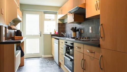 Air Maison - Family Home with Off-Road Parking - Foto 5