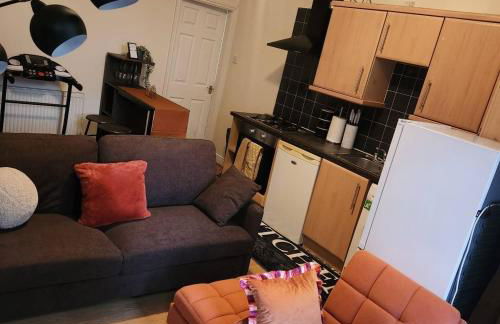 Glams Victoria apartment - Photo 14