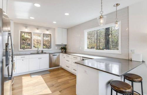 Lakeside Serenity Mnt Views Decks Foosball - Photo 20