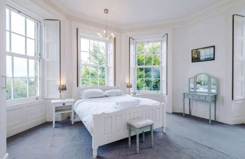 Modern 5BR Country Escape Hot Tub & Large Garden - Foto 19