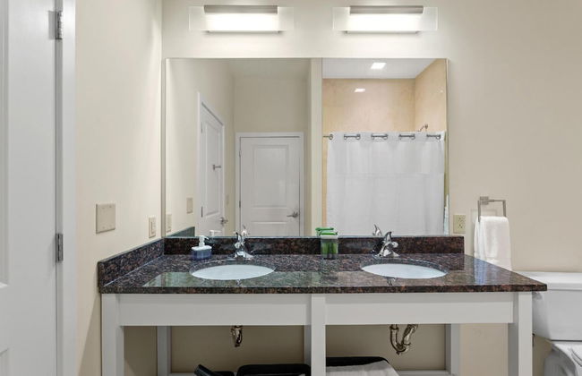 Walk Score 91 Balcony Near King ST Fast Wifi - Foto 10