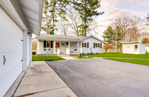 Waterfront Gladwin Vacation Rental with Lake View! - Foto 30