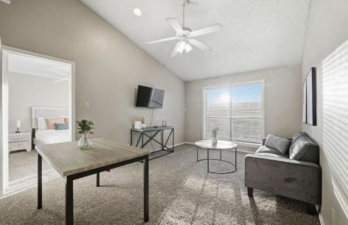 District West Apartments Simple Modern Home - Foto 20