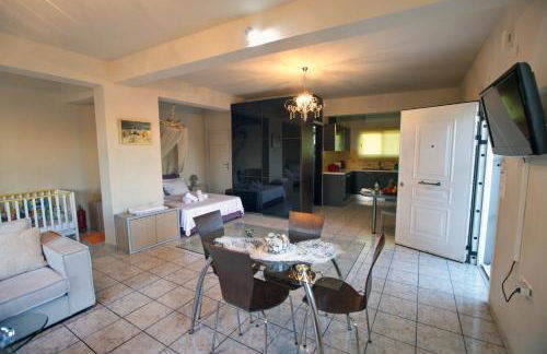 House with sea breeze-Anemelia - Photo 62