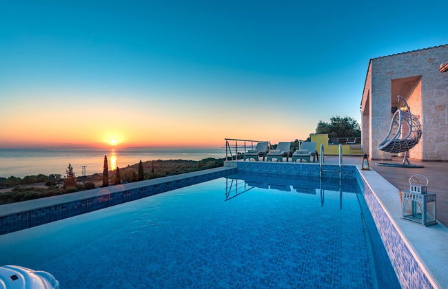 Nisaki Villa - Foto 32