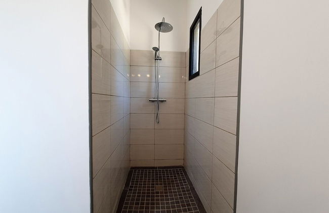 Villa With Pool & Views - Photo 18